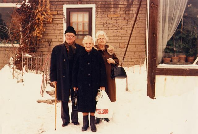 1979. Zio V. Simonetto, Zia Marietta and Ma.