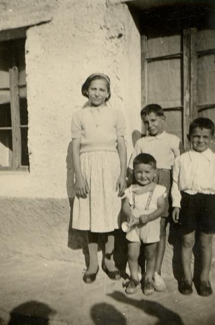 Zio Mitto's family, Maria, Giovanni, Luigi and Dorino.