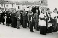 July, 1957, Fonsazo. Don Bortolo's funeral.